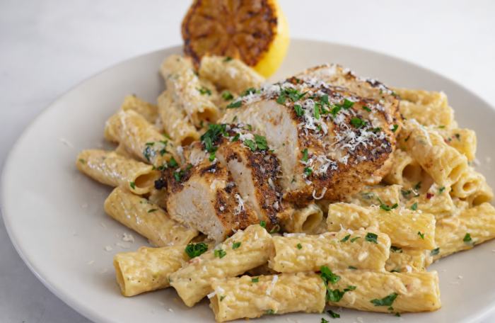 Creamy Lemon Chicken Pasta